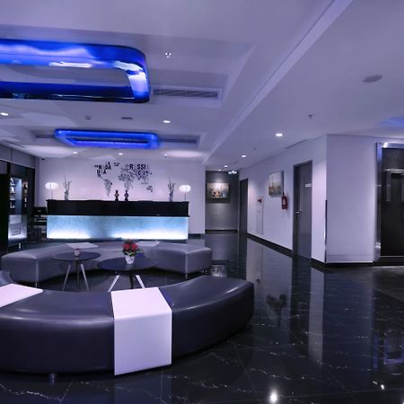 Hotel Neo+ Kebayoran Jakarta Exterior photo