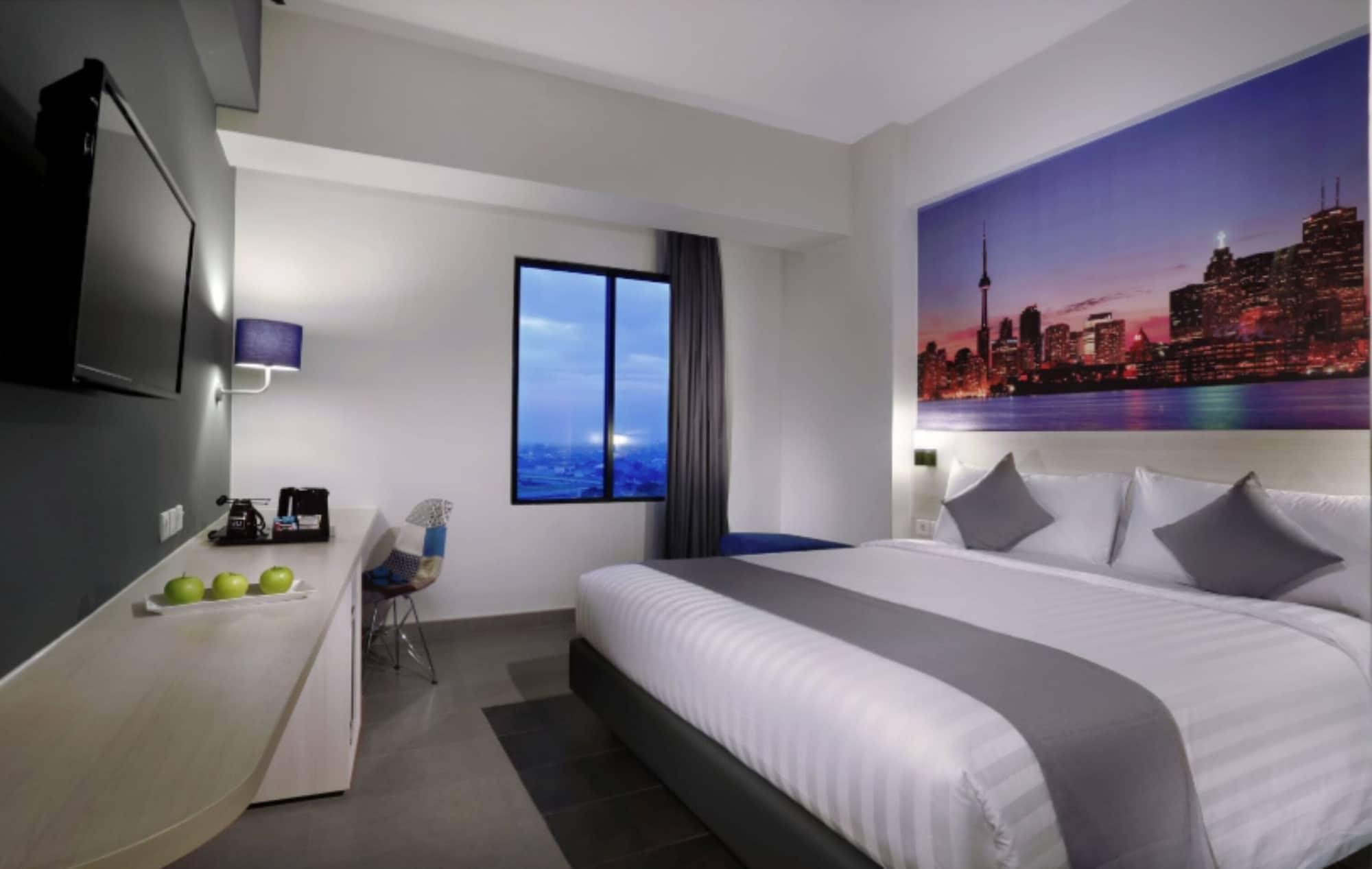 Hotel Neo+ Kebayoran Jakarta Exterior photo