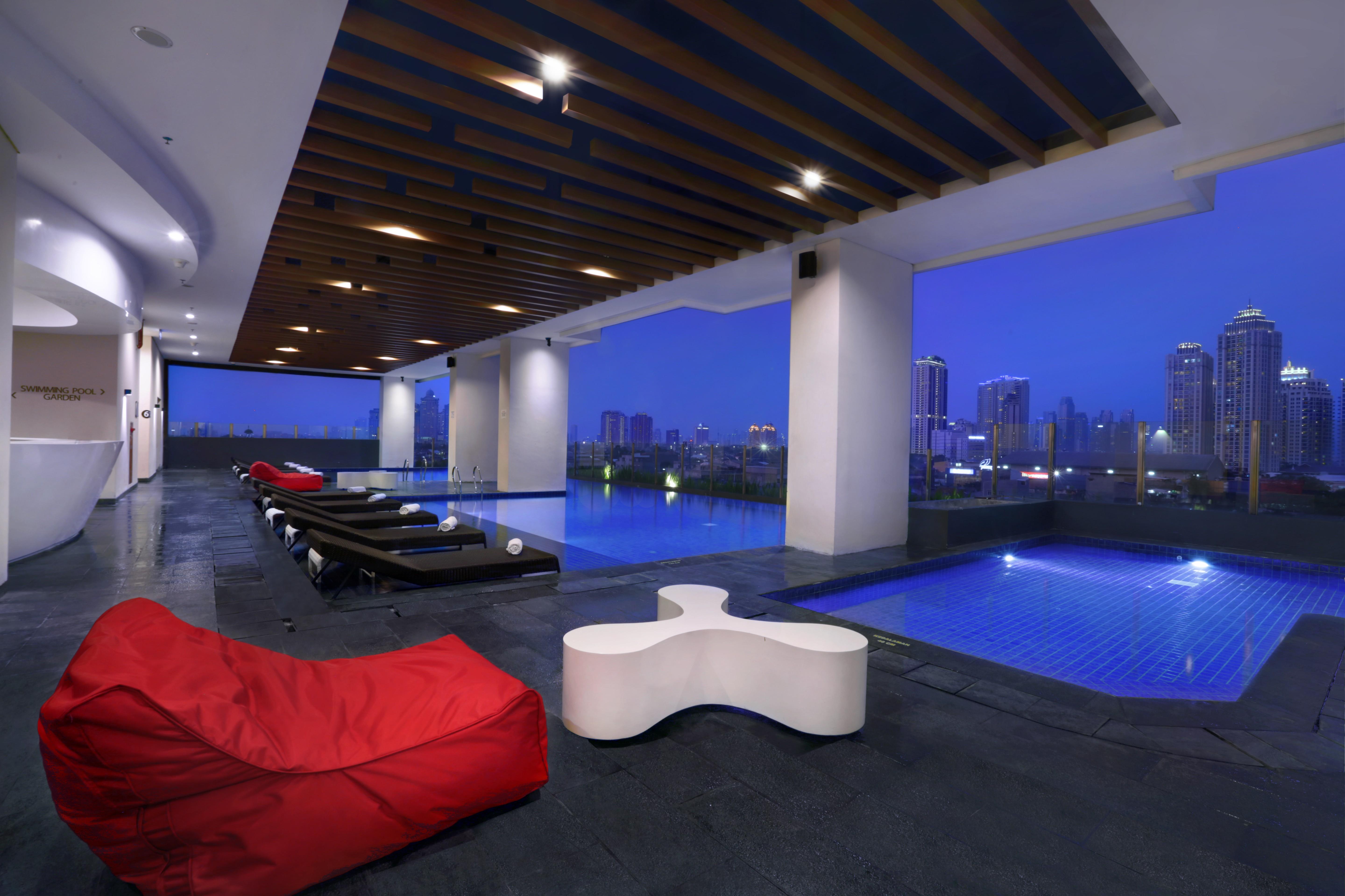 Hotel Neo+ Kebayoran Jakarta Exterior photo