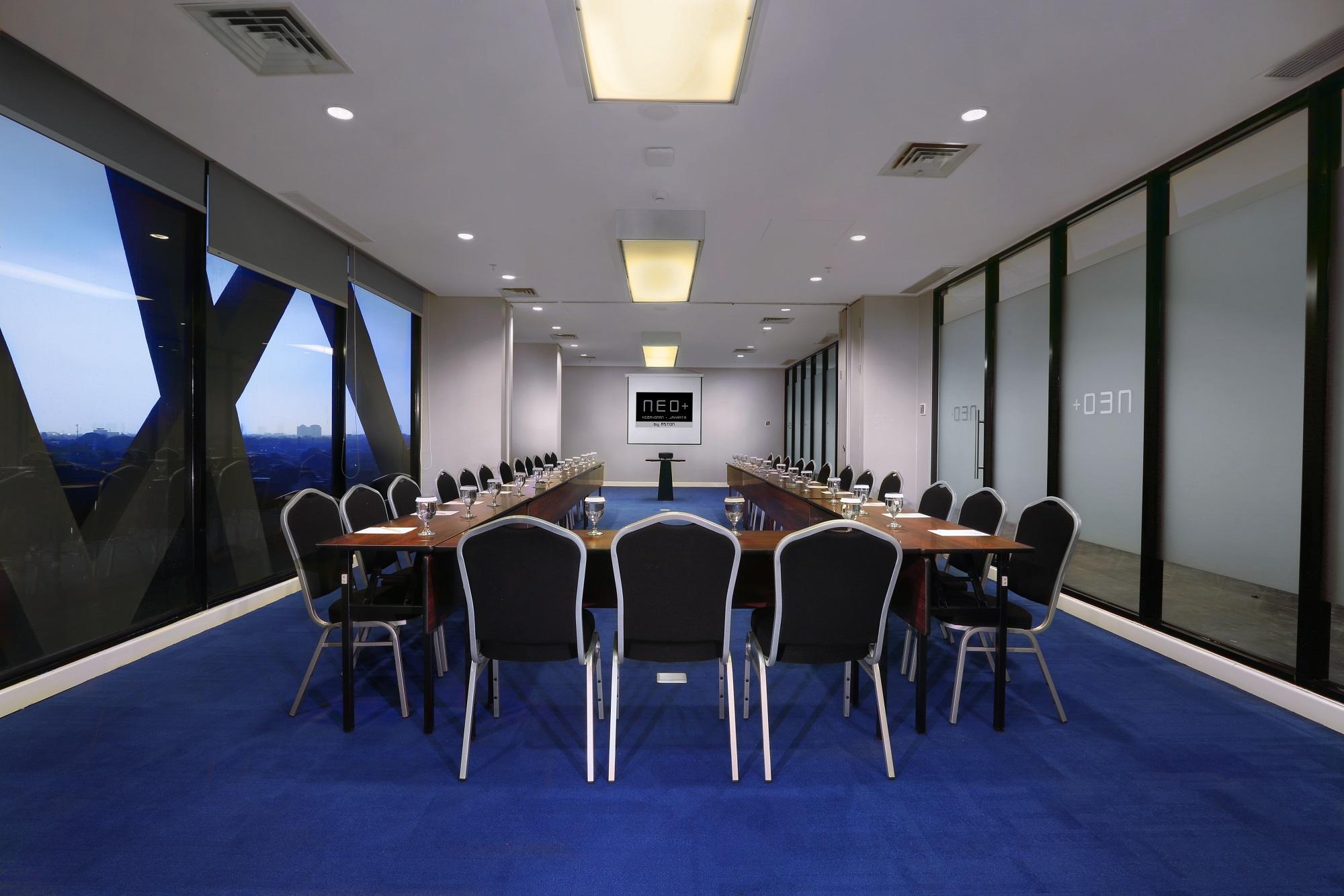 Hotel Neo+ Kebayoran Jakarta Exterior photo