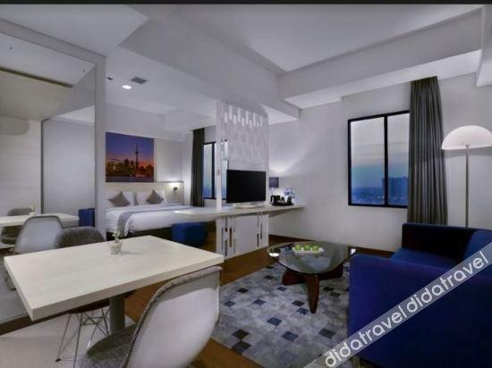 Hotel Neo+ Kebayoran Jakarta Exterior photo